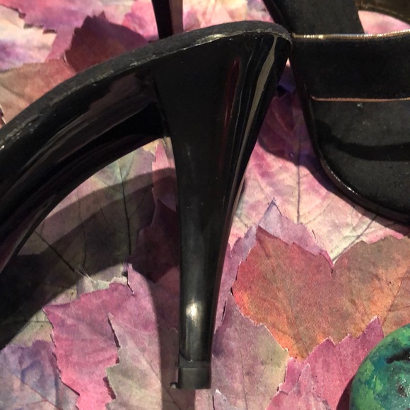 VINTAGE BLACK SUEDE SANDALS - Picture 7 of 16